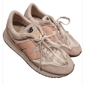 New Balance 237  Women's Blush and Cream Sneakers Sz 10